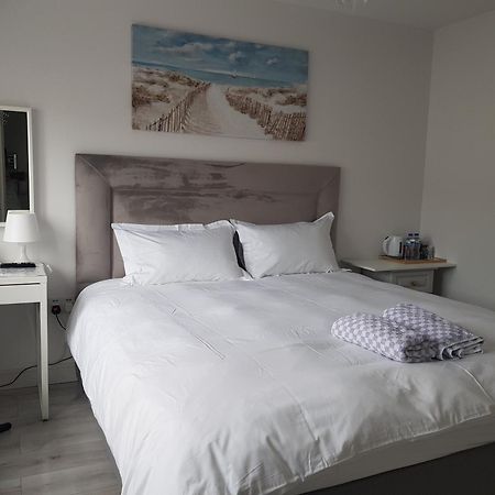 Barnoaks House - Private Room Ensuite Bathroom Homestay Dublin Extérieur photo